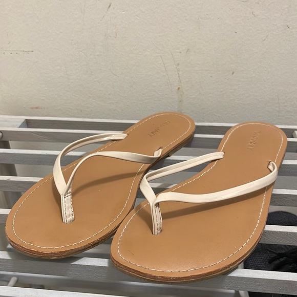 Old Navy Slippers - Picture 1 of 1